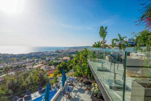 #52908 - Tropical Loft | Ferievilla | Hello Homes Sitges