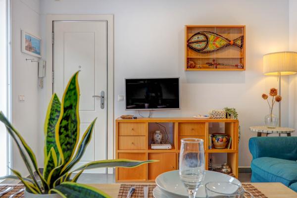 #53554 - Central Terrace | Holiday Rentals | Hello Homes Sitges