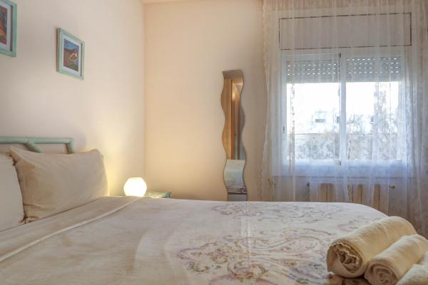 #53582 - Le Blanc Apartment | Tatil Kiralama | Hello Homes Sitges