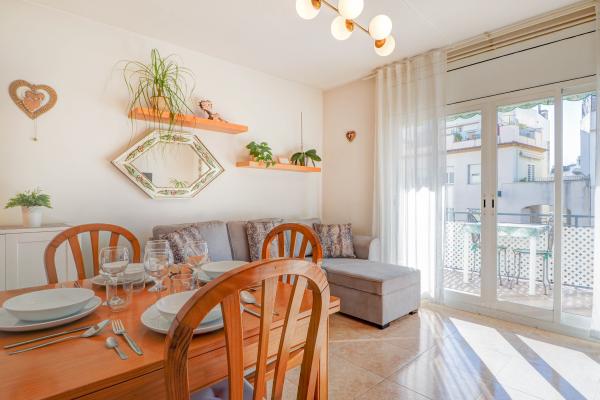 #53597 - Le Blanc Apartment | Vakantieverhuur | Hello Homes Sitges