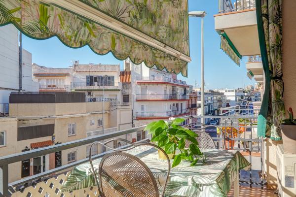 #53607 - Le Blanc Apartment | Wynajem wakacyjny | Hello Homes Sitges