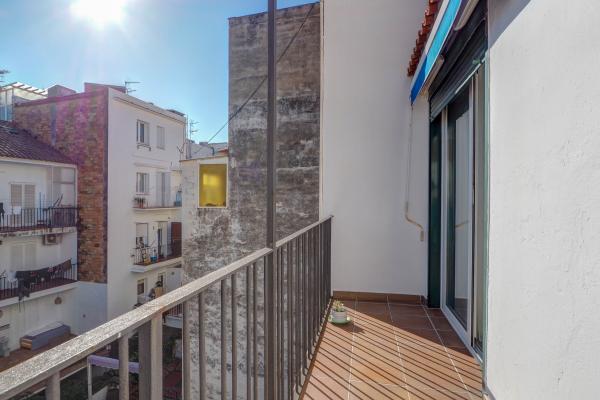 #53624 - Central Terrace | Holiday Rentals | Hello Homes Sitges