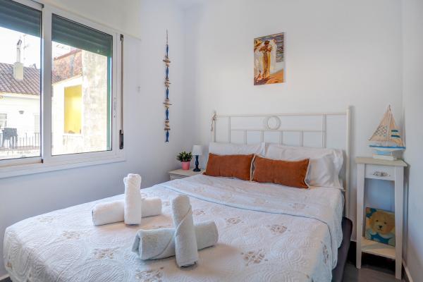 #53627 - Central Terrace | Holiday Rentals | Hello Homes Sitges