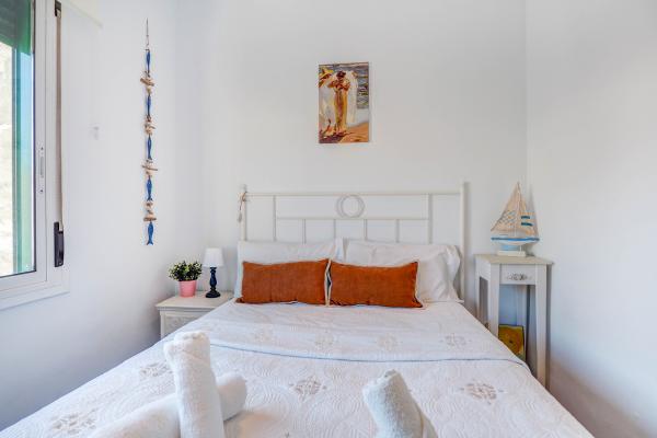 #53628 - Central Terrace | Holiday Rentals | Hello Homes Sitges