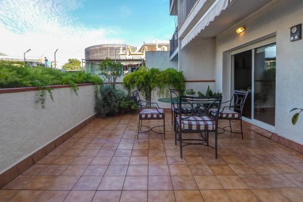 #53639 - La sirena Apartment | Holiday Rentals | Hello Homes Sitges